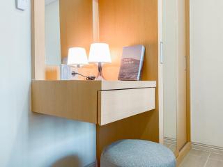 Comfort 2BR Apartment at Meikarta Cikarang By Travelio - 7