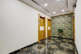 Collection O Lotus Gold - Vadodara - 6