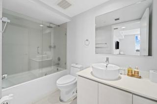 Beachwalk resort - 3 bedrooms - Hallandale Beach - 5