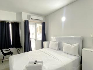 Cozy Living Studio Grand Sentraland Karawang Apartment By Travelio - 0