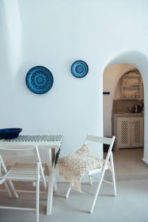Blu Bianco Cave House by SV - 1