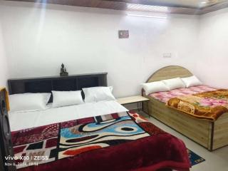 Sarita homestay - Ayodhya - 2