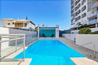 Spacious Apartment in the Heart of Cotton Tree - Maroochydore - 0