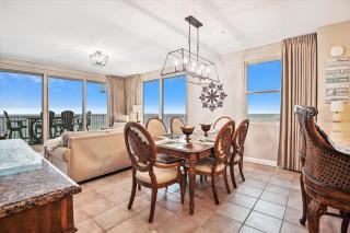 Shores of Panama 401 - 4th Floor 3 Bedroom 3 Bath Sleeps 8, Same Floor Resv, Parking! Updated! condo - Panama City Beach - 3