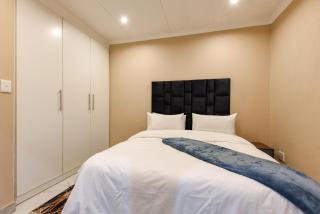 The Serenity-Apartment 2 - Sandton - 3