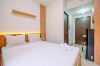 Simply and Nice Studio at Transpark Cibubur Apartment By Travelio - 9