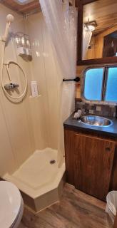 Cozy Farm Stay for Two - Three Rivers - 1