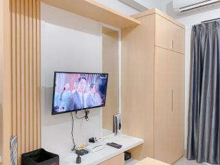 Good Deal and Elegant Studio Transpark Cibubur Apartment By Travelio - 2