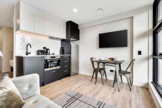 Modern Designed AC 1B Apt with Pool Gym Sauna in CBD - Auckland - 5