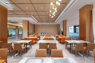 Hawthorn by Wyndham Guangzhou Baiyun Airport - Guangzhou - 4