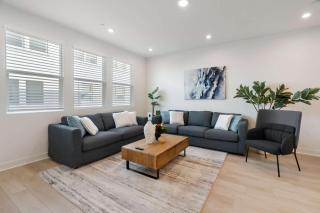 Newly Constructed 4 Bedroom - San Diego - 4