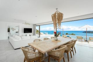 Villa Kazu - Luxury 5-Bedrooms Oceanview Retreat with Cinema, Bar, Infinity Pool, Private Cook & Maid - Amphoe Koksamui - 3