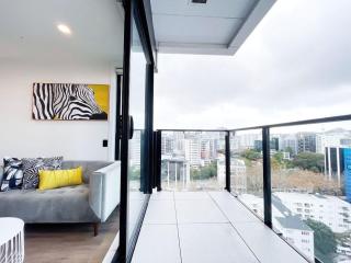 Stylish & Cozy 1 Bedroom Penthouse Apartment in CBD Near Skytower- Pool Gym Sauna - Auckland - 9