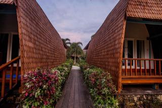 Water Blow Huts - Nusa Lembongan - 3
