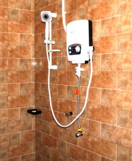 EL-ELYON COUNTRYSIDE Hotel Bwebajja - 4