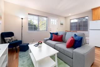 Bright Quiet Comfy 1BR Cottage in Mountain View - Mountain View - 8