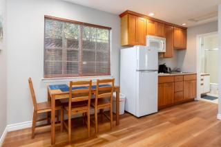 Bright Quiet Comfy 1BR Cottage in Mountain View - Mountain View - 5