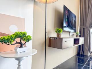 Panoramic Georgetown City & Sea View with Netflix - Jelutong - 7