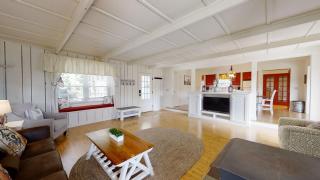 Two-Bedroom House - Townsend - 3