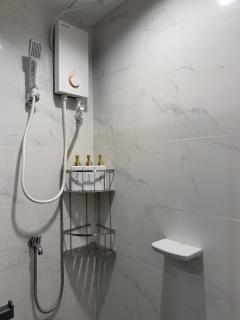 Modern and Cozy Studio Unit with Balcony Near Ayala Center - Città di Cebu - 9