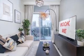 Awesome 1-Bedroom Apartment for 4 with Burj Views at Vera Tower in Business Bay - 4