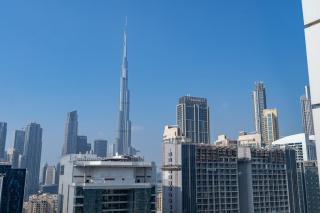 Awesome 1-Bedroom Apartment for 4 with Burj Views at Vera Tower in Business Bay - 6