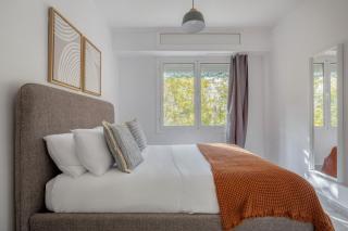 Nova Esquerra de lEixample 3br w 2 balconies BCN-111 - 2