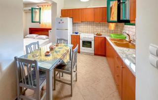 3 Bedroom Nice Home In Xylokastro - Xylokastro - 6