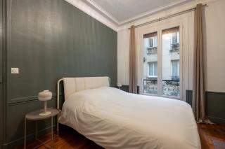 Appartement Élégant et Spacieux dans le 8ème - Paris - 5