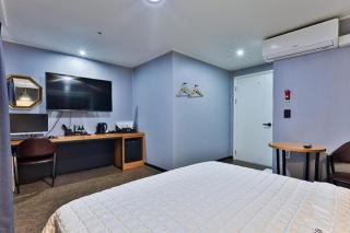 Gimhae Jangyu Hotel Ryu - Mugye - 8