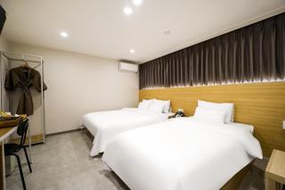 Gimhae Buwon-dong Calmrest - 9