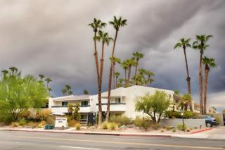 Sunny Palm Springs 1 Bedroom Oasis by MariamsBnb - Palm Springs - 7