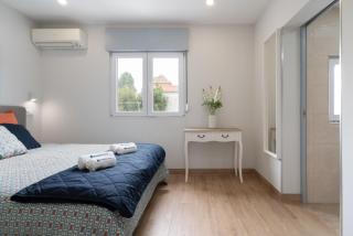HostWise - Charming Bright House w/ Garden - Porto - 3