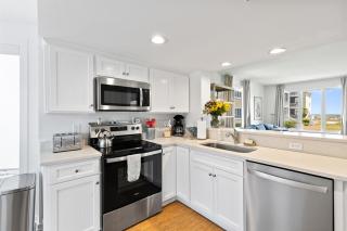 Tidewater H104 - Beach Walkout! Ocean! Pool! - Isle of Palms - 2