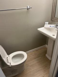 Modern 2 Bedroom Townhome Minutes from the Beach!! - Fort Walton Beach - 6