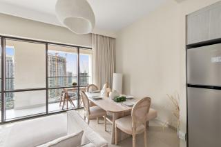 Dubai Creek Harbour 2BR with Gym, Pool and Balcony Views - 1