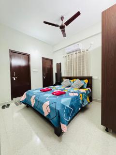 Penthouse Escape 1BHK Park View Flat in Kondapur - Hyderabad - 2
