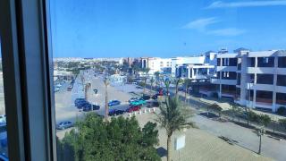 Stylish Sunny Central 1BR Apartment Hurghada - Hurghada - 5