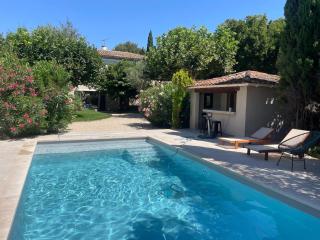 Villa contemporaine et minimaliste - Les Angles Gard - 4