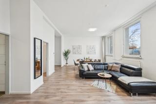 Yello Homes - Loft - Airport & Messe 6 Betten & Wifi - 9