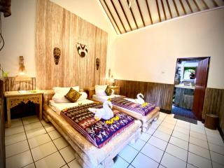 Binaria Museum Hotel - Lovina - 9