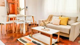 Hermoso departamento n2 en pleno centro de Mendoza, ubicación premium, estacionamiento gratis - Mendoza - 0