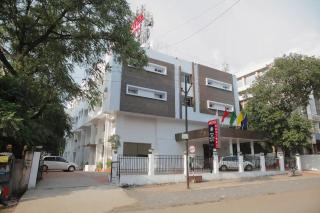 Hotel Raviraj, Chhatrapati Sambhaji Nagar - Aurangabad - 0