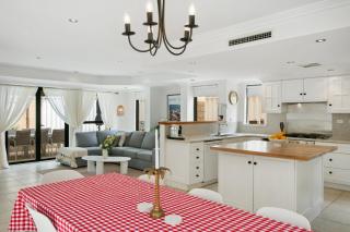 Newly Renovated Home Steps from Sorrento Beach - Perth - 5