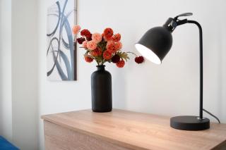 Warm & Inviting 4-Bed on Church Road, Sleeps 4 - 4