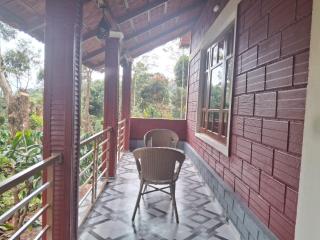 Charming Nest Estate Stay - Virajpet - 6