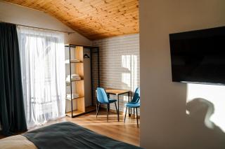 Peak Hotel Kazbegi - Kasbegi - 1