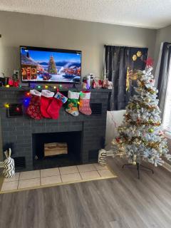 Bumble Bee Cottage - Woodward - 7
