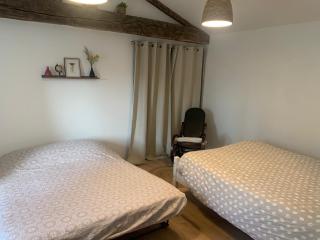 Une chambre au calme en Gâtine Deux-Sévrienne - 1