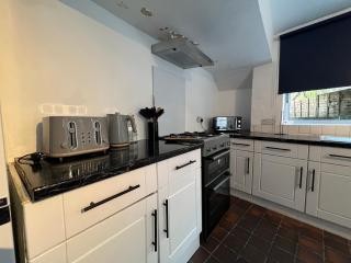 Fulham Tranquil 2BD King Bed Home with Parking & Gdn - Londra - 4